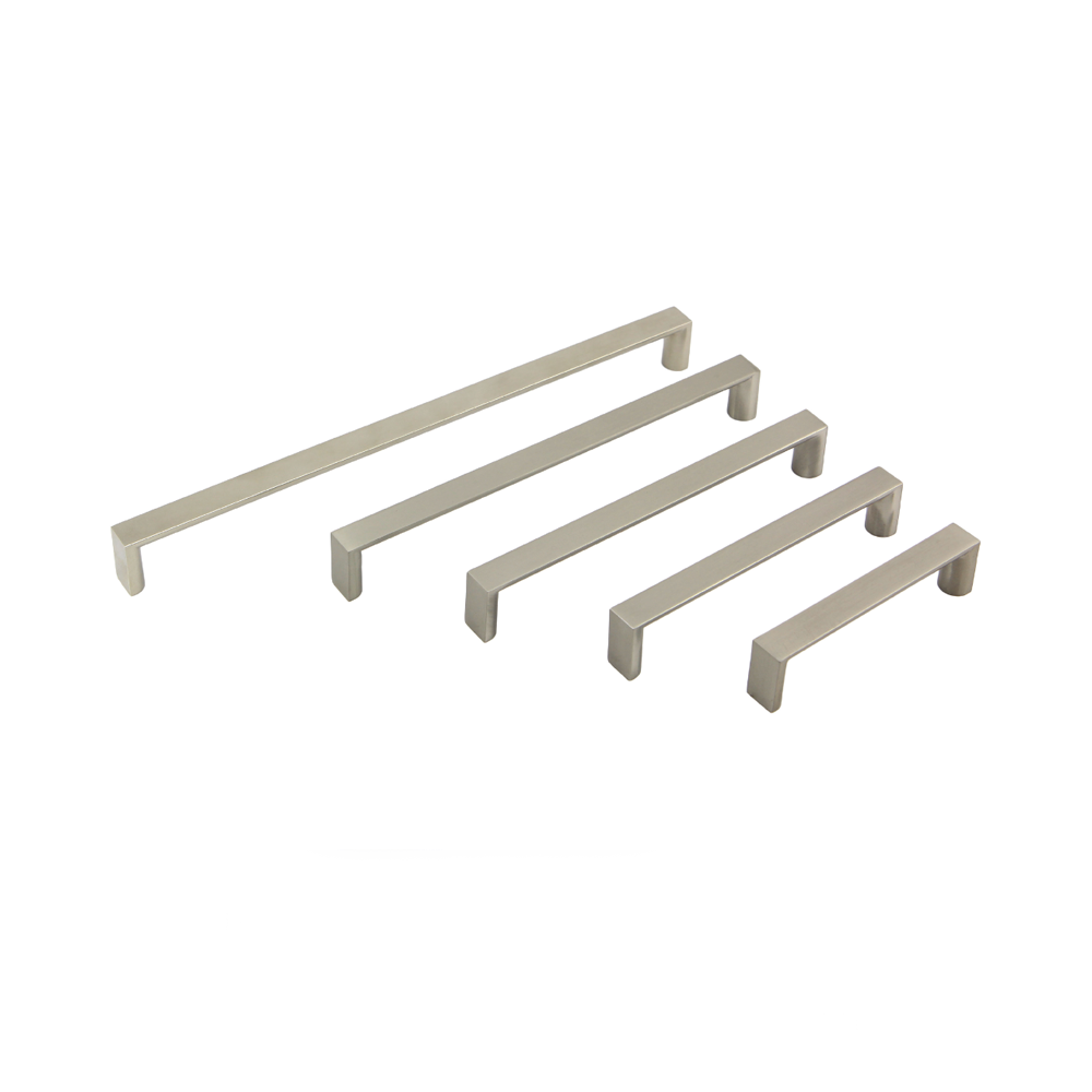 HANDLE BRUSHED NICKEL 192MM