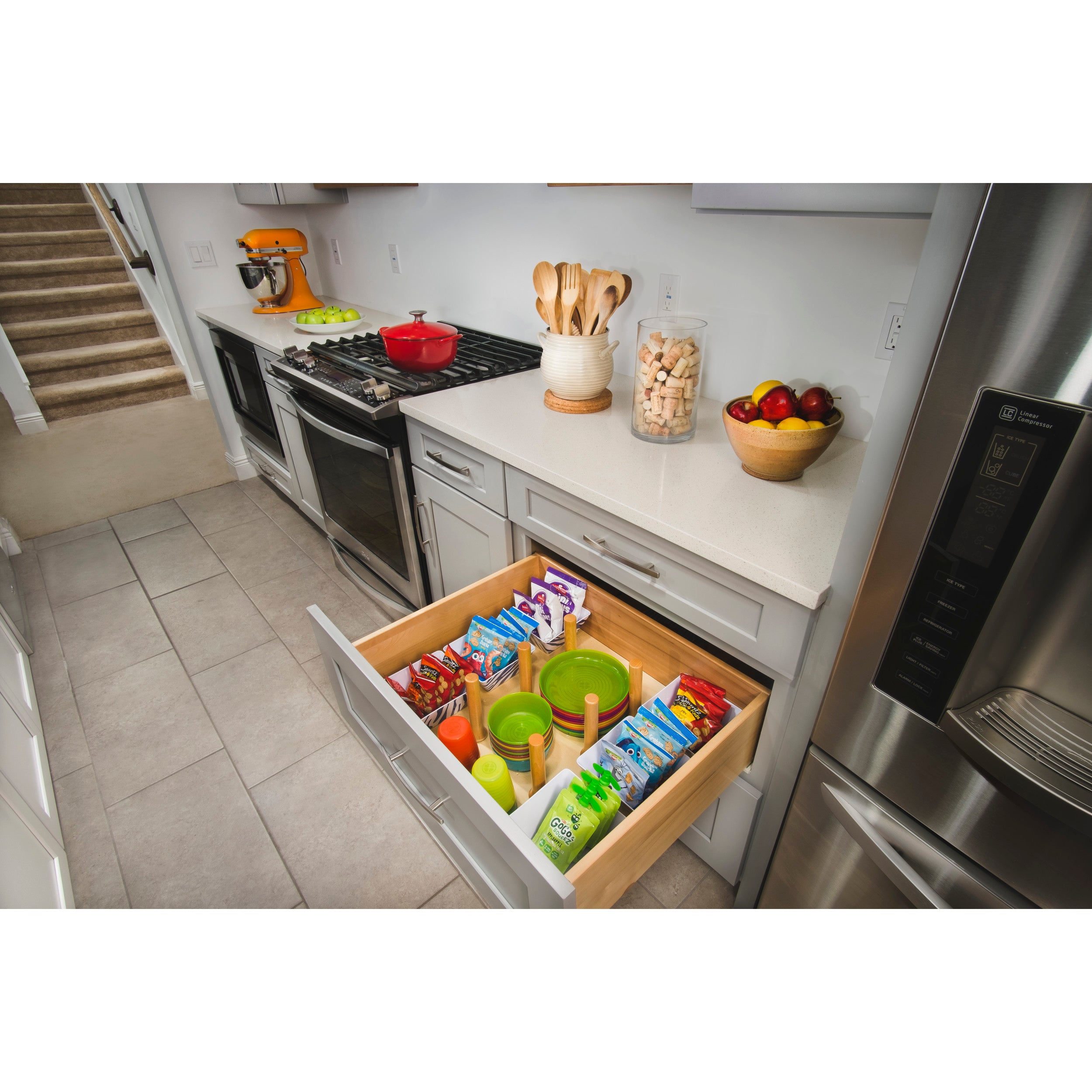 Small 24 x 21 Wood Peg Board System w/ 9 pegs Natural  24.25 in (616 mm) W x 21.25 in (540 mm) D x 6.63 in (168 mm) H