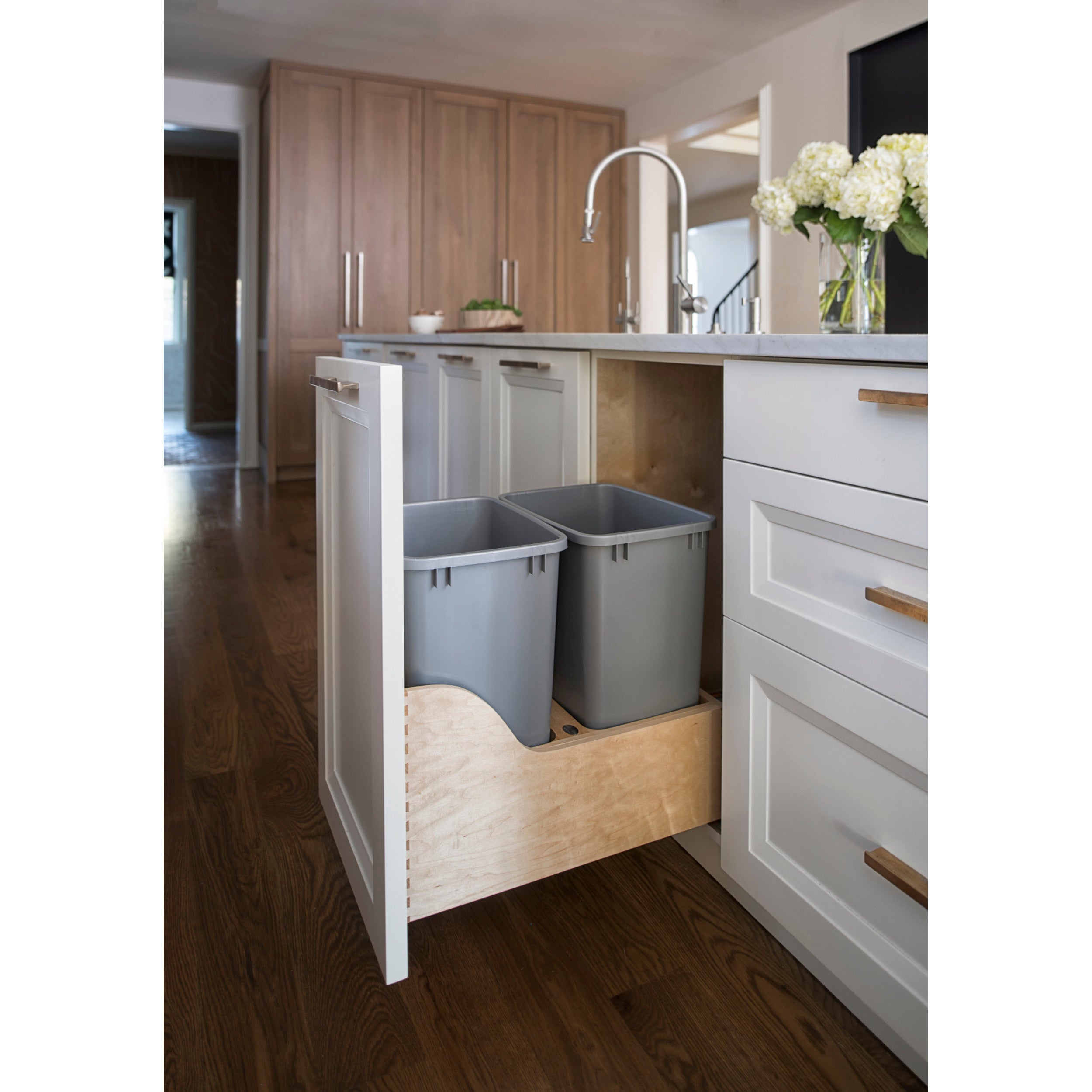 Double 35 Qrt Pull-Out Waste Container Natural  15 in (381 mm) W x 21.67 in (550 mm) D x 20.38 in (518 mm) H