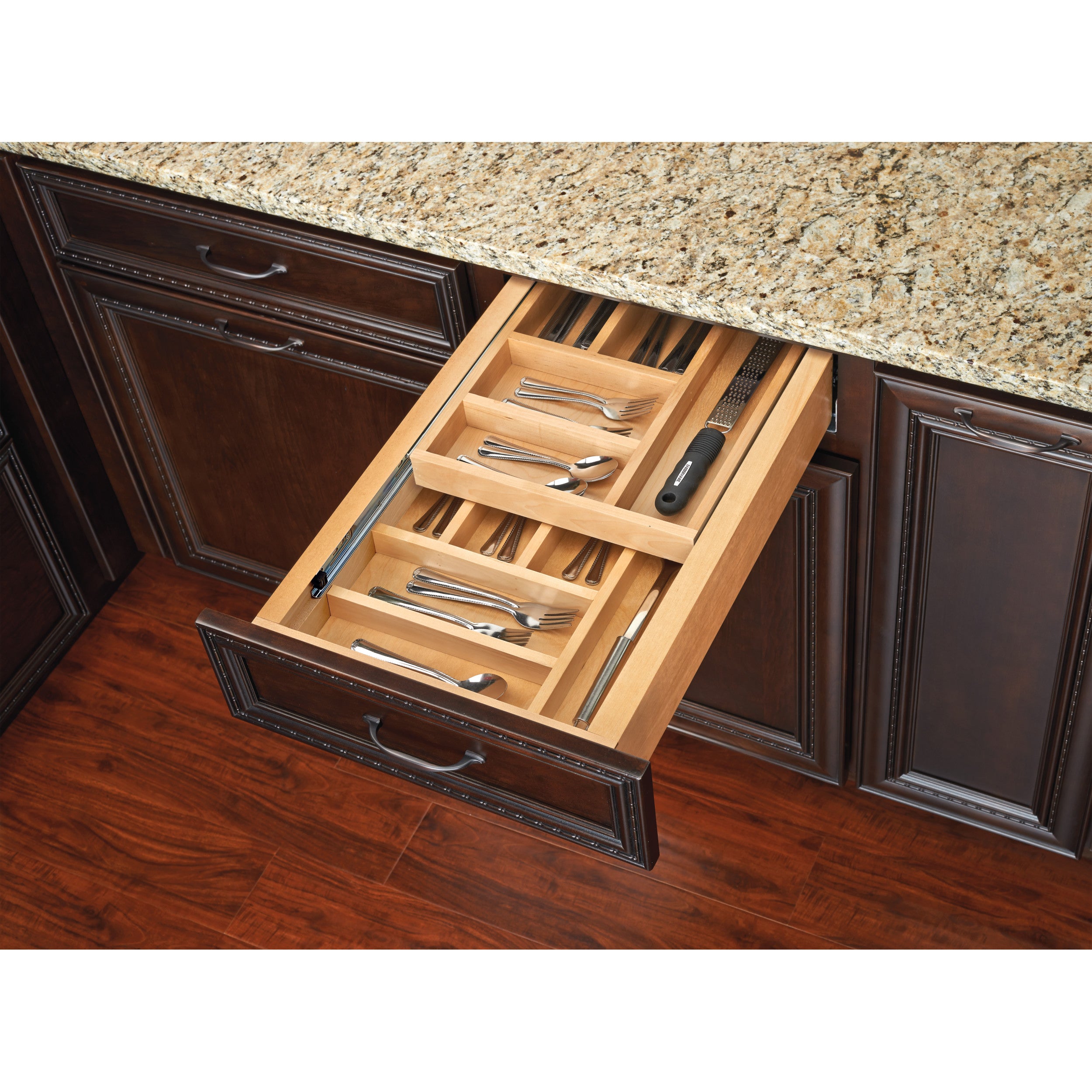 21 in Tiered Cutlery Drawer system Soft Close Natural  21 in (533 mm) W x 21.5 in (546 mm) D x 4.31 in (109 mm) H