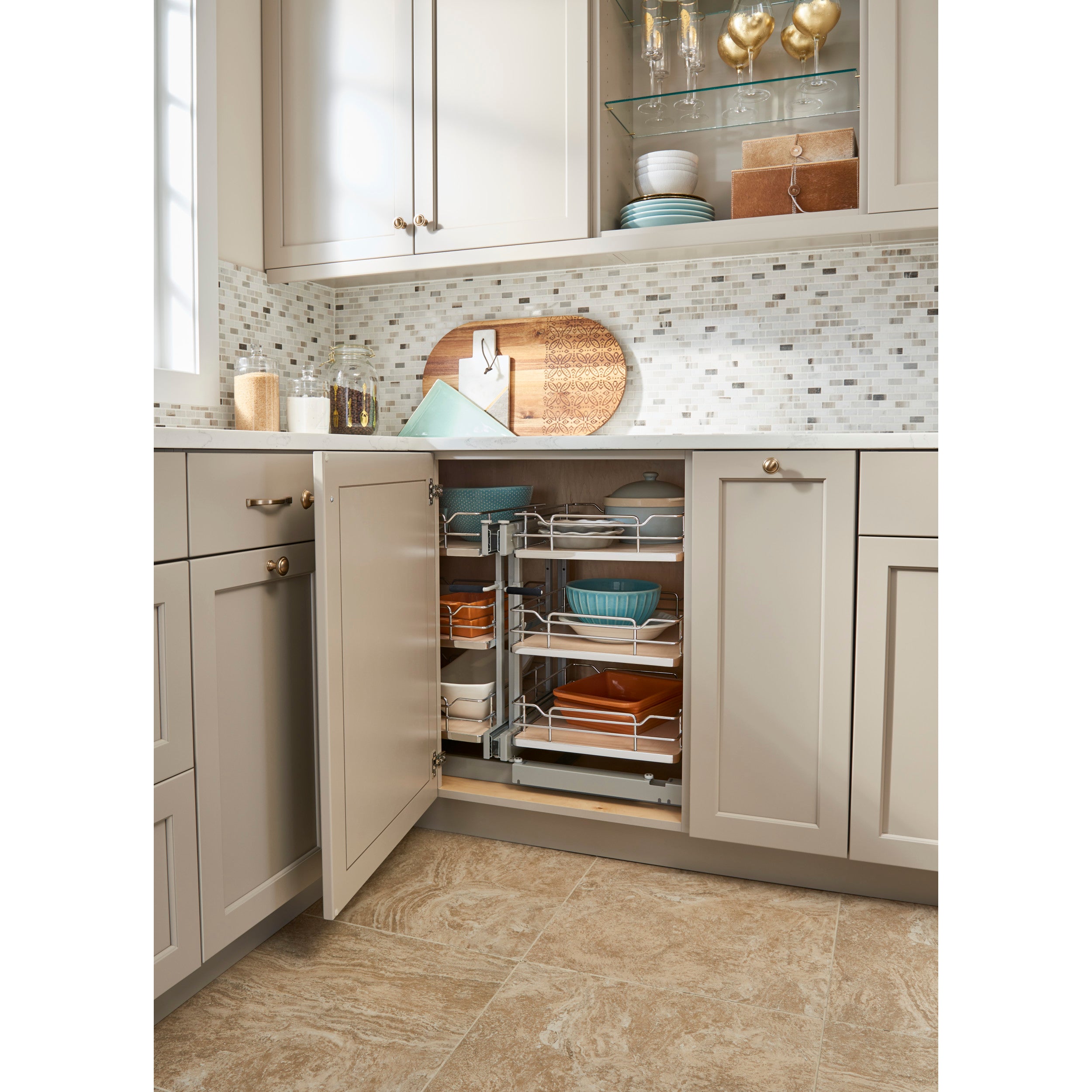 15 in. Maple Three-Tier Organizer w/Soft-Close Natural  26.25 in (667 mm) W x 20.25 in (514 mm) D x 24 in (610 mm) H