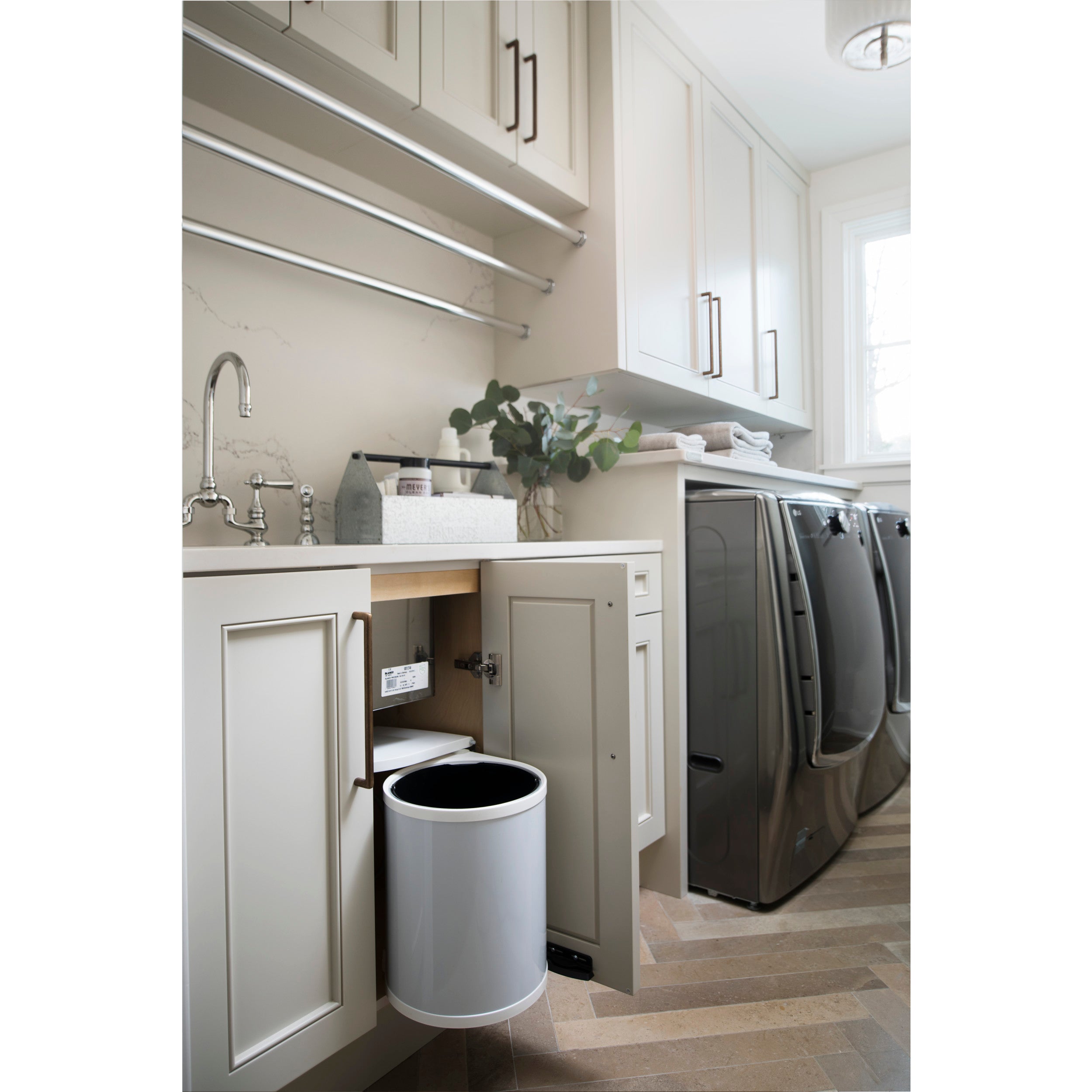14 Liter Pivot Out Waste Container White  11 in (279 mm) W x 10.5 in (267 mm) D x 17.13 in (435 mm) H