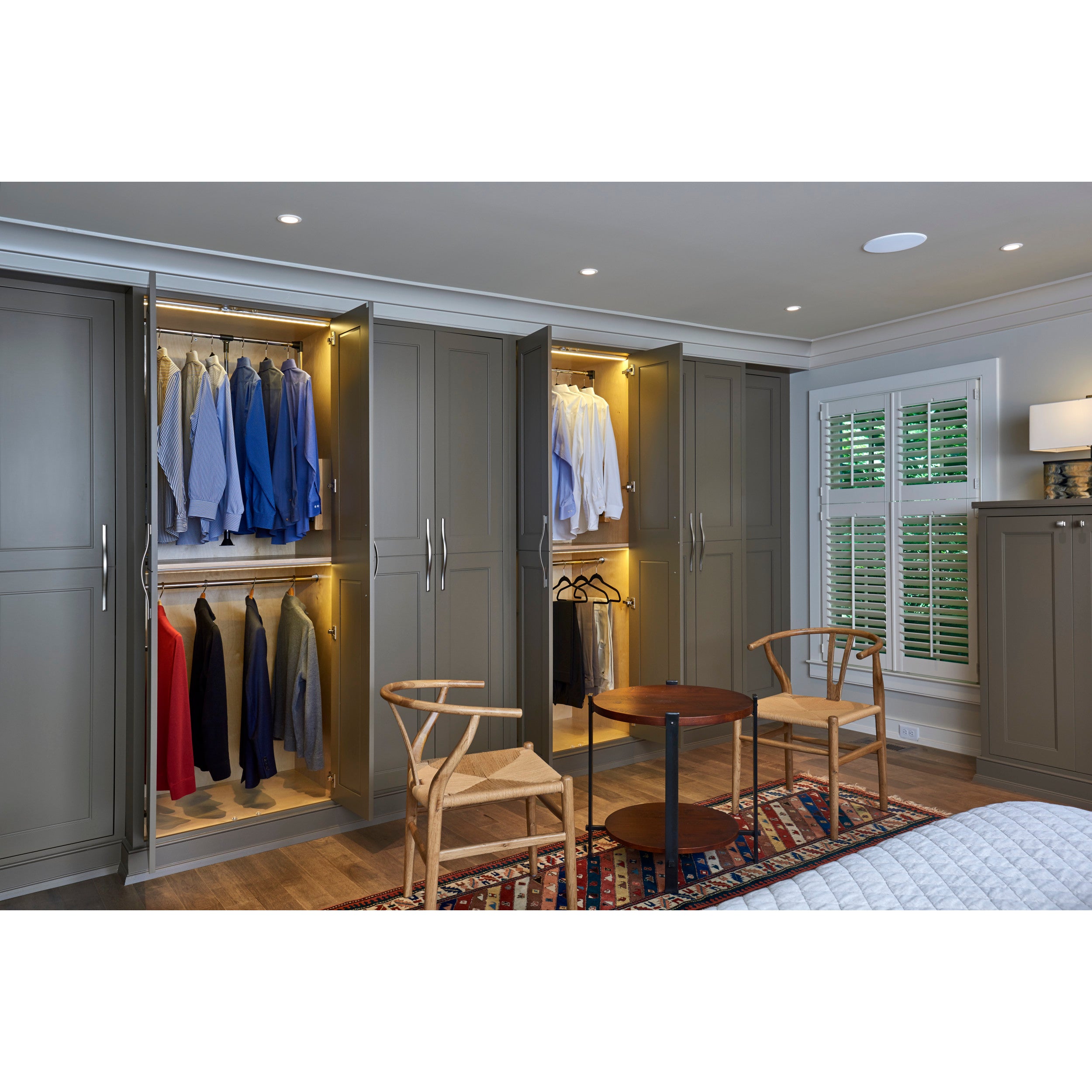 Adjustable Pull Down Closet Rod 26 in- 35 in Chrome  26 in (660 mm) W x 4 in (102 mm) D x 34.75 in (883 mm) H