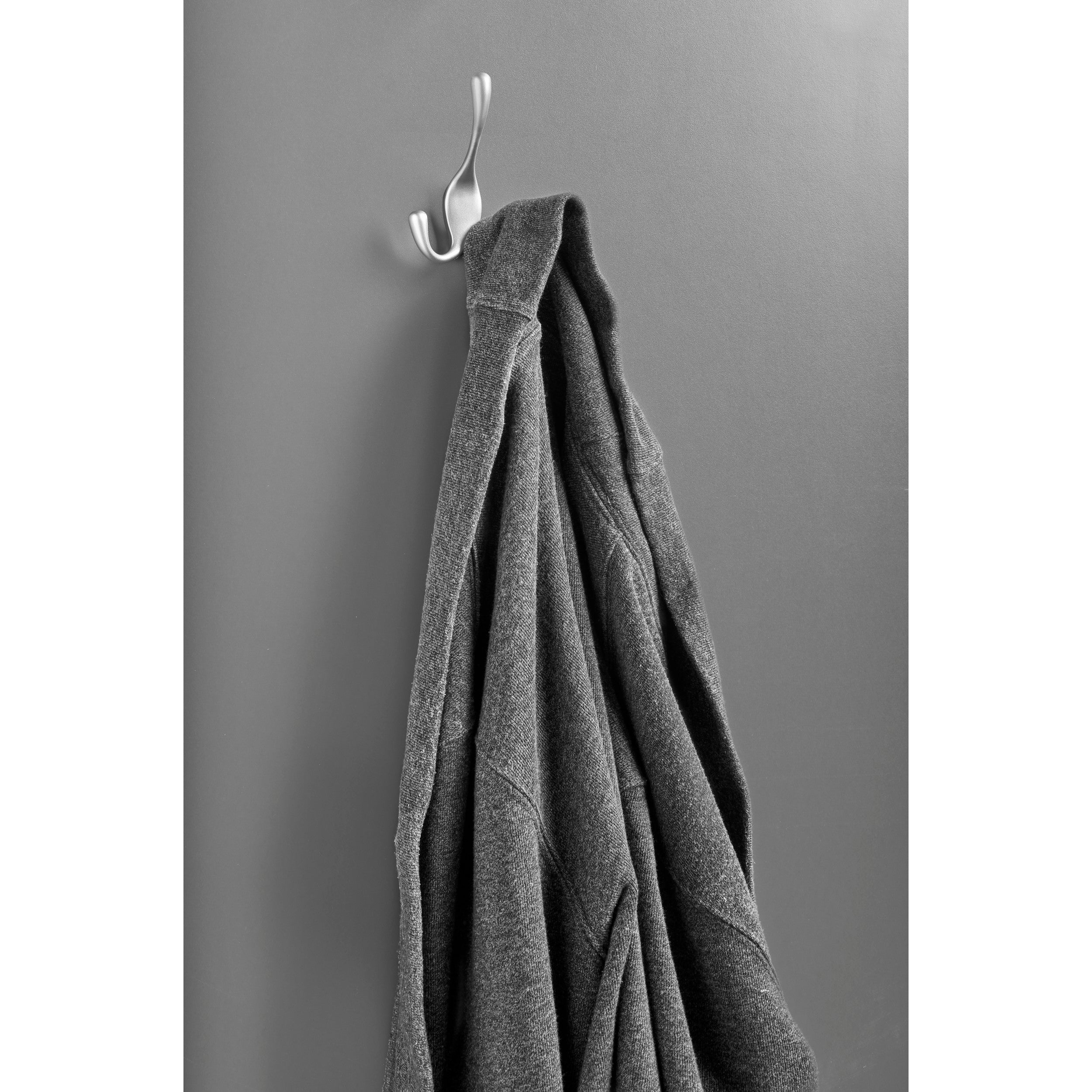 3-way Decorative Wall Hook Bronze  2.8 in (71 mm) W x 2.4 in (61 mm) D x 3.94 in (100 mm) H