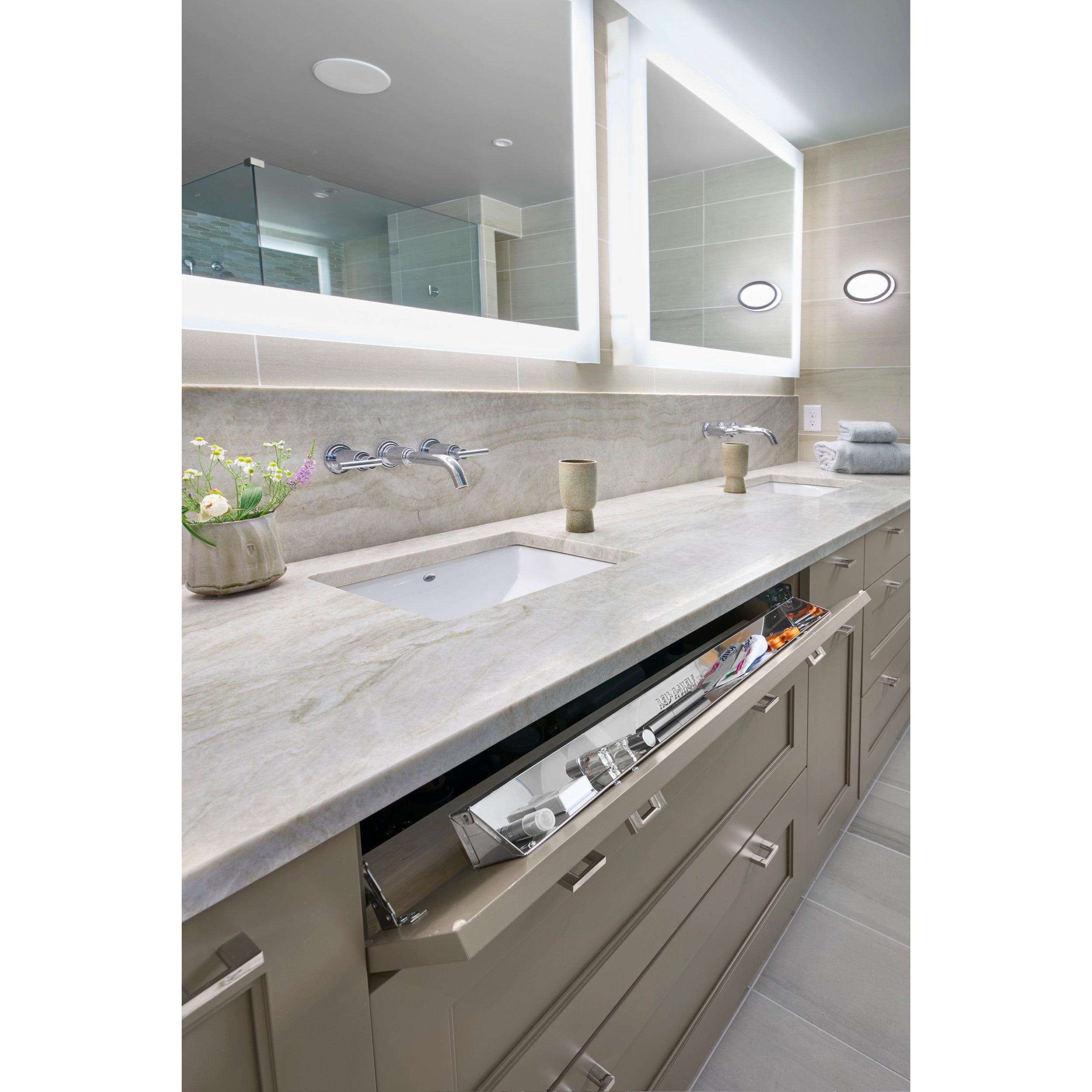 31 in Stainless Steel Tip-Out Tray w/Soft-Close Stainless  31 in (787 mm) W x 2.63 in (67 mm) D x 3 in (76 mm) H